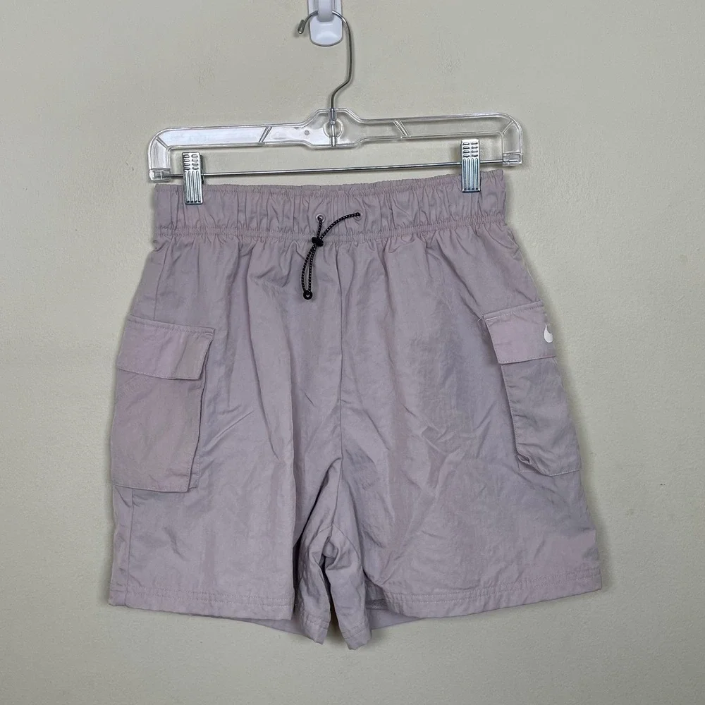 Nike Sportswear Essential Woven Cargo Shorts S Pink Mauve‎ Utility Nylon Hiking